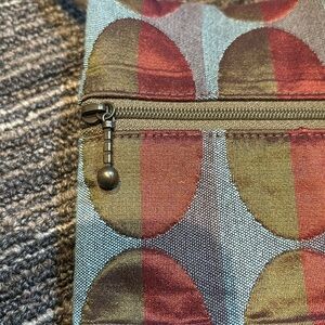 MARUCA Crossbody Art Purse Pocketbook Zipper Artist Made Design Oval Pattern